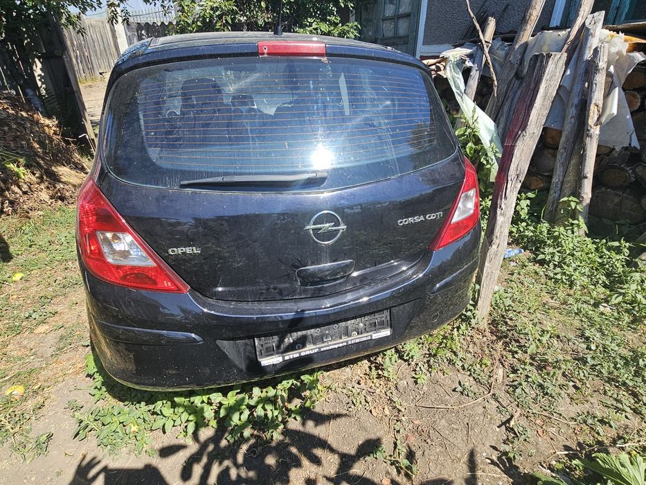 Dezmembrez opel corsa D 1.3 cdti