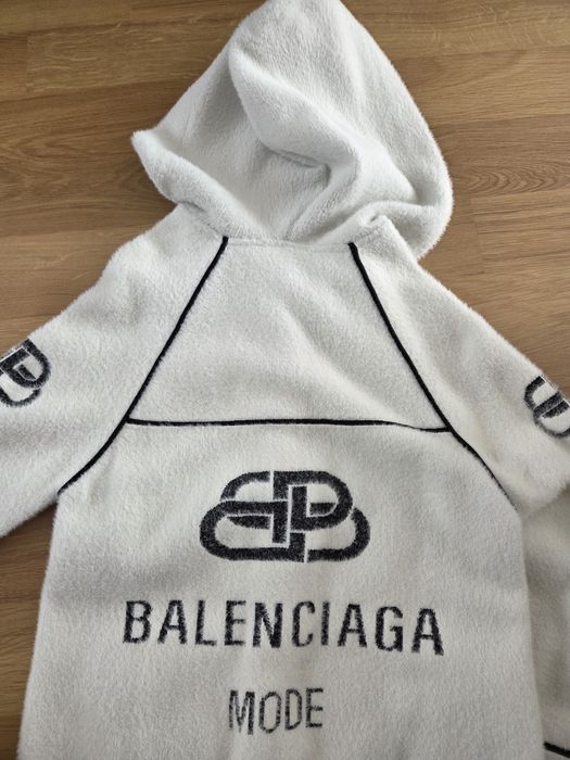 Жилетка с качулка Balenciaga