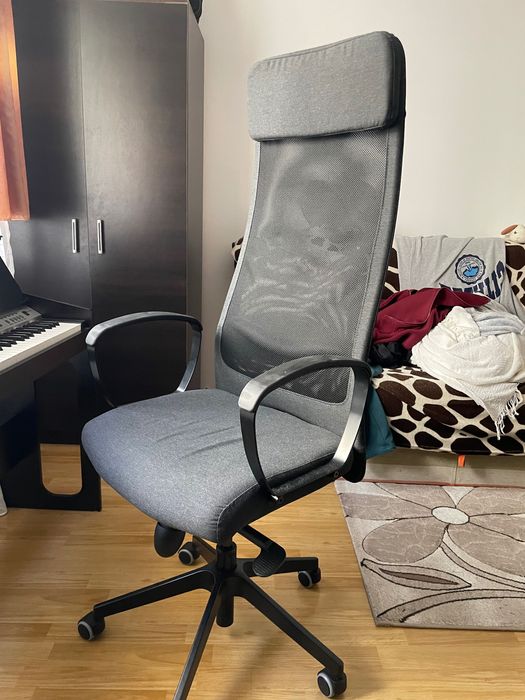 Scan de birou Ikea Markus Rotativ