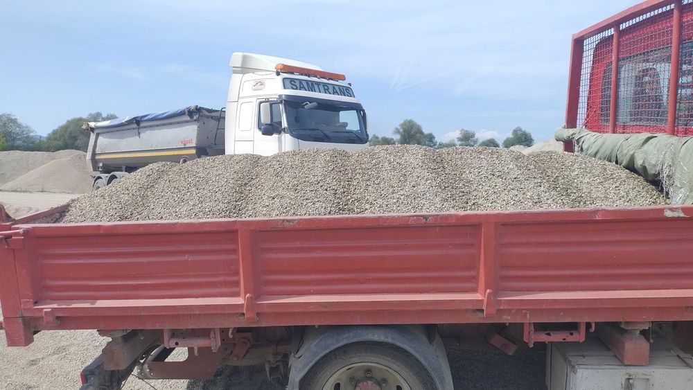 Transport pământ,moloz,nisip,sort,materiale construcții,etc