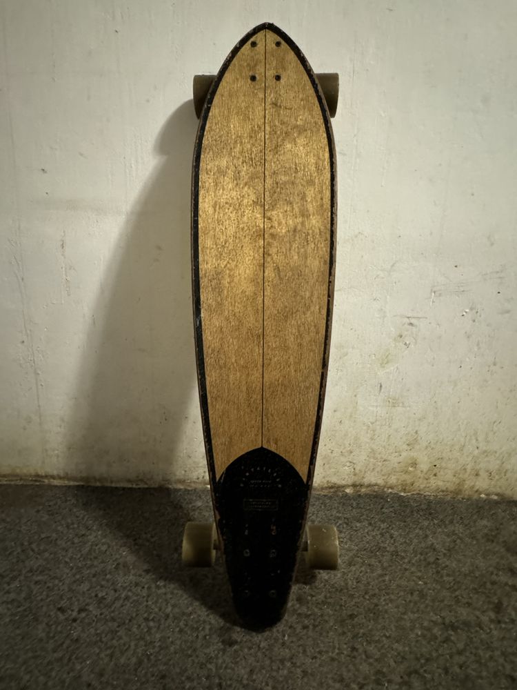 Vând long bord în stare perfectă de funcționare,marca decathlon