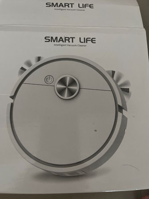 SmartLife робот за почистване
