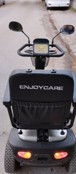 Инвалиден скутер