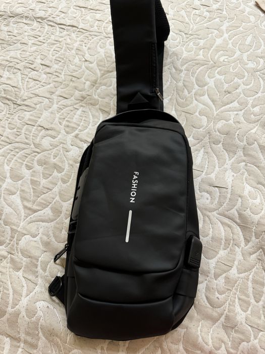 Мъжка чанта кросбоди