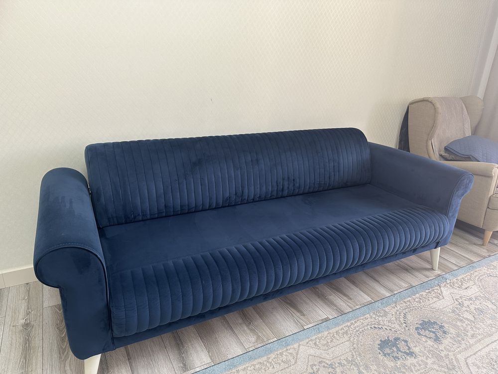 Диван от Weltew Home