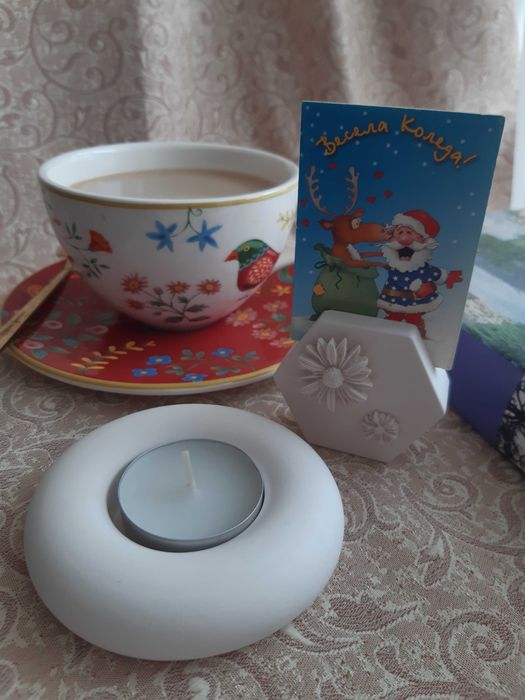 Коледни декорации в нежни, пастелни цветове