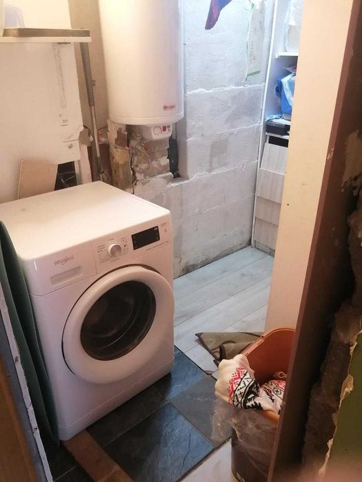 Отдава се под наем партерен етаж от къща (80 м2)