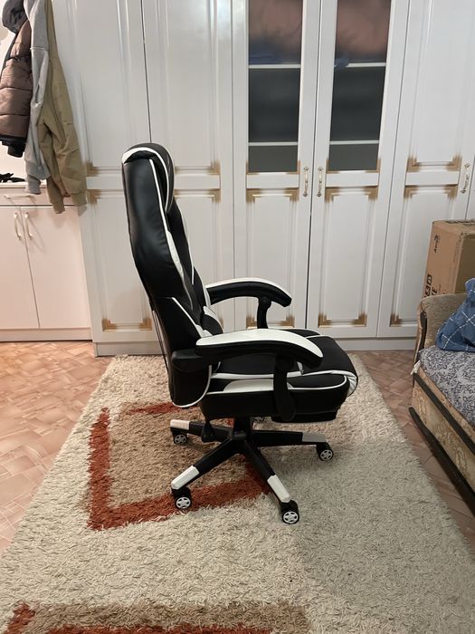 компьютерненое кресло Компьютерный стул