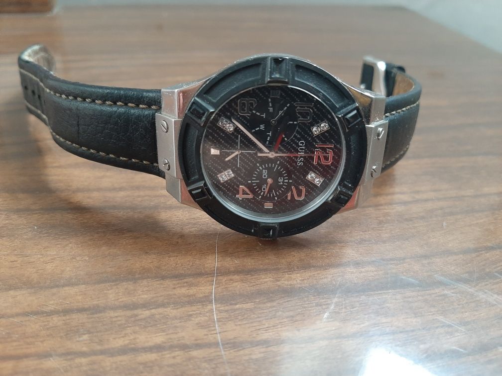 Продам часы 6000