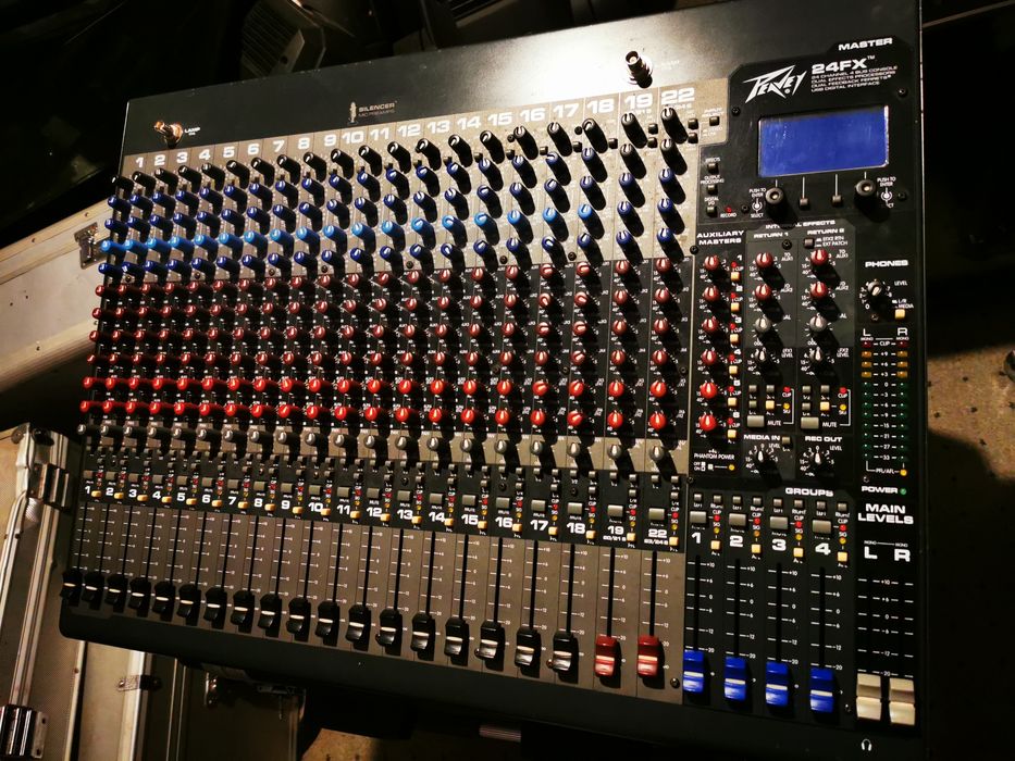 Vand mixer peavey 24fx