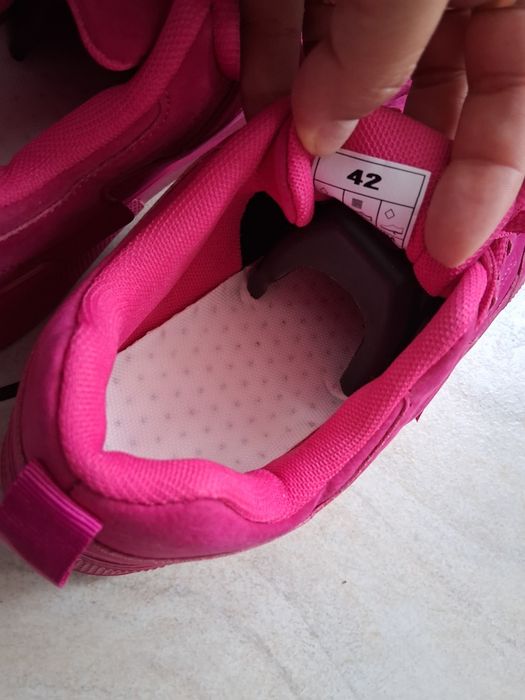 Adidasi dama 42 roz fucsia