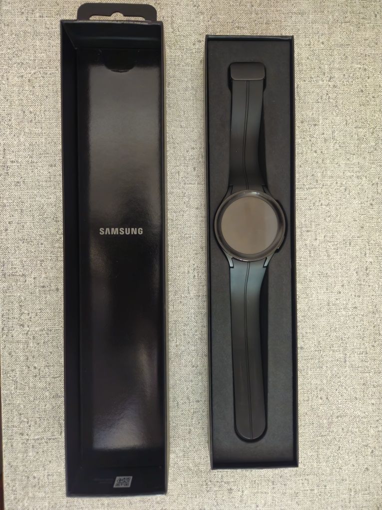 Samsung Galaxy Watch5 Pro (SM-R920 Bluetooth/Wi-Fi only, no LTE)