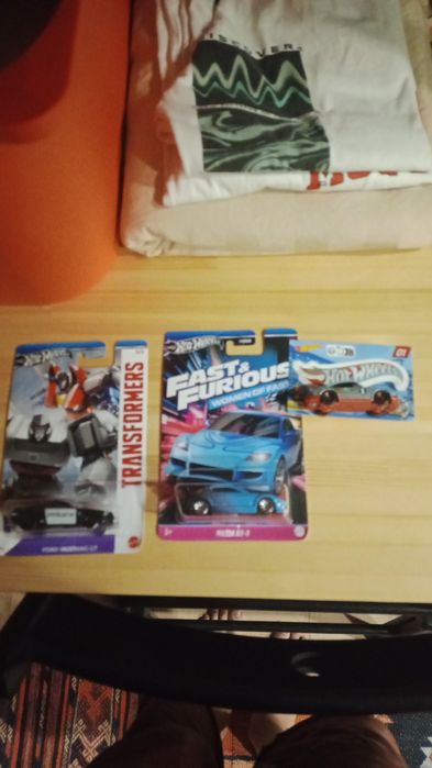 Набор трёх хот втлсов