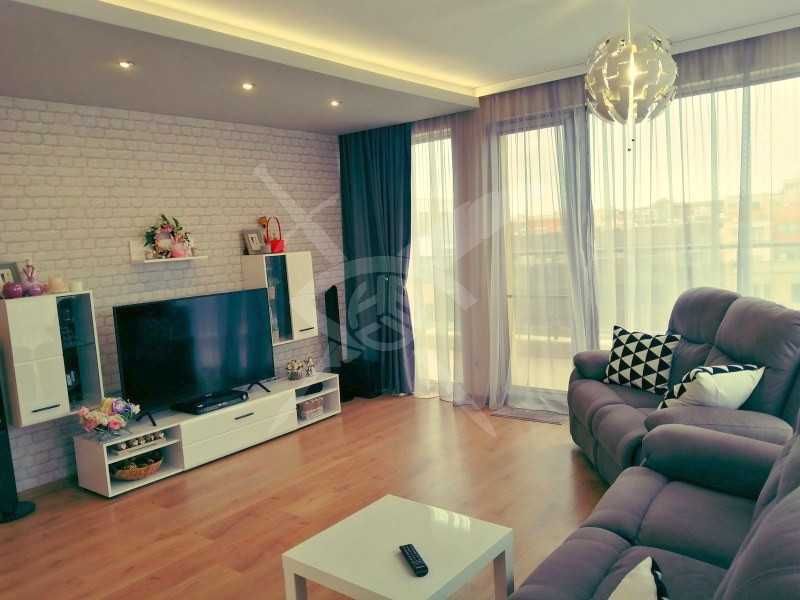 Продава се Многостаен апартамент в Поморие - 240 кв.м за 1167 €/кв.м - Снимка #2