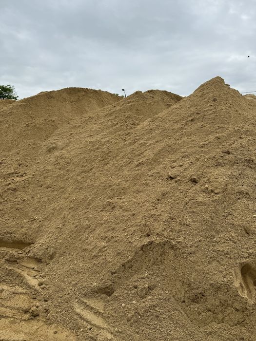 Pamant vegetal ,Chisai ,beton concasat ,piatra 16/32,balastru