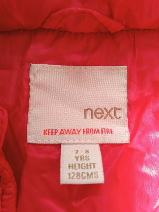 Продаются б/у стильные осенние куртки для девочек.