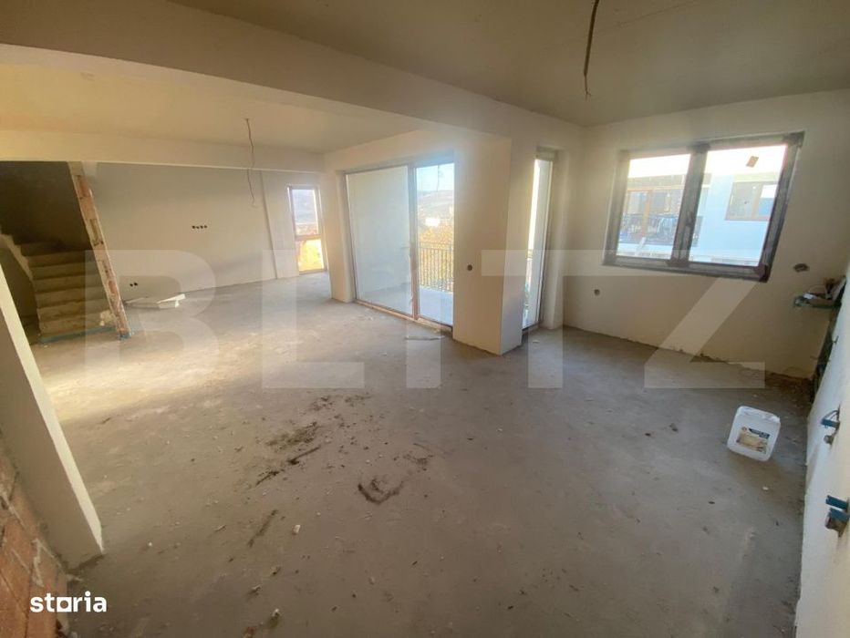 Apartament tip casa cu pod generos, 196,29mp, curte si parcare, Baciu,