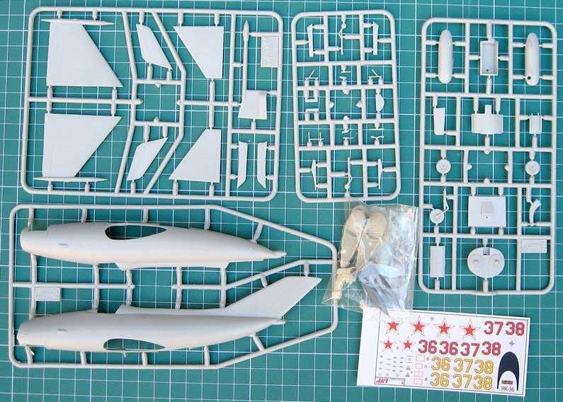 Сборная модель самолета Як-36 (АrtModel, 1:72)