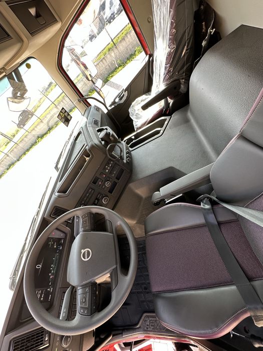 AutoBasculanta 8x4 Volvo FMX 540