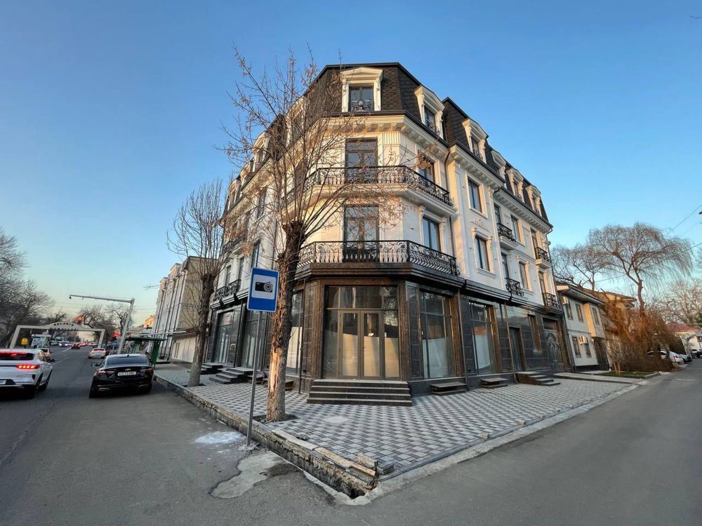 Ракат Московская Пицца | 1800кв - Продается Здание вдоль дороги