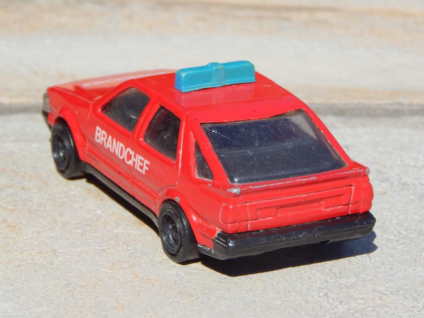 Macheta veche SAAB 9000 pompieri Corgi Marea Britanie 1985 sc 1:43