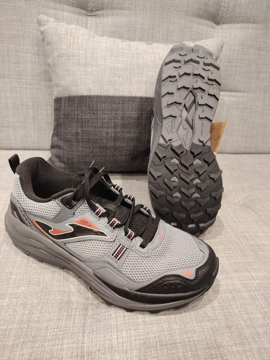 Обувки за бягане JOMA