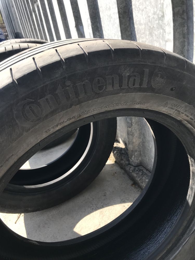 4-Летни гуми Continental 235/55/R18 V. Без жаби без лепене.