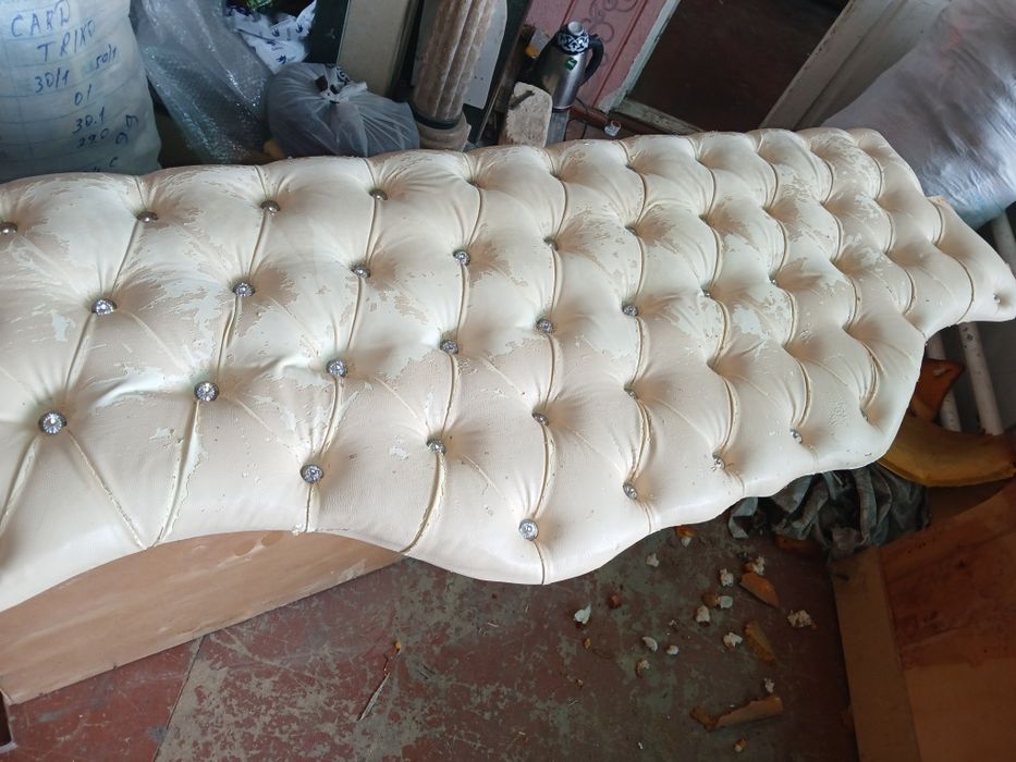 Yumshoq divan restavratsiya Мягкий ремонт реставрация обшивки