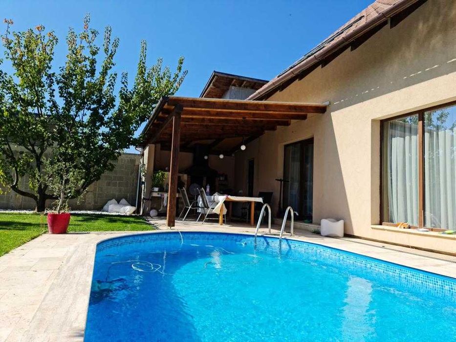 Piscina cu perete metalic 7x3.50x1.35 m si liner PVC Mozaic