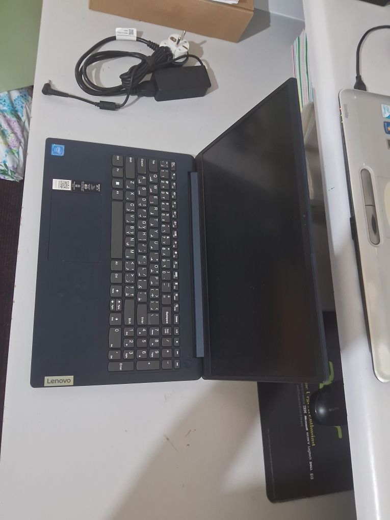Lenovo Ideapad 1. ideapad 3. Lenovo V15-IGL