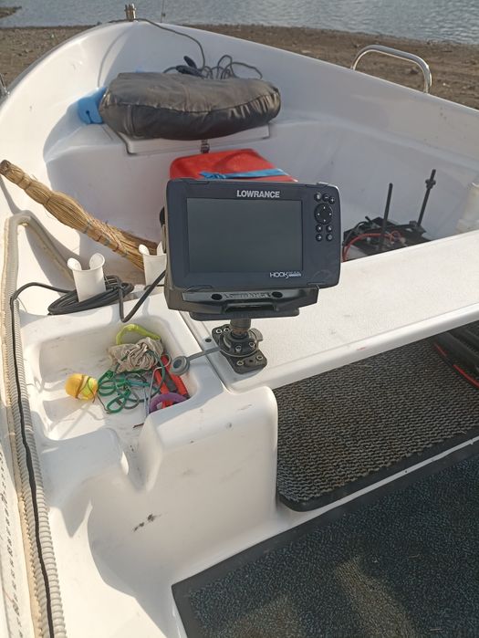 Лодка Мегакрафт комплект с двигател.