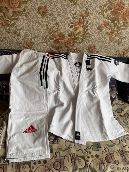 Продается одежда для джуиджитсо