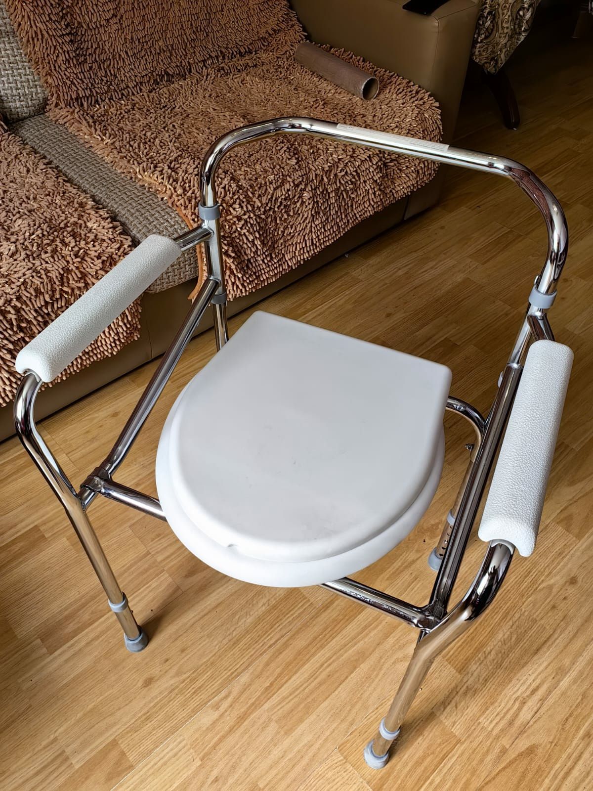 Стул с санитарным оснащением инвалидный стул-туалет FS894-44L