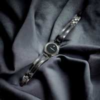 Елегантен швейцарски дамски часовник MOVADO Amorosa
