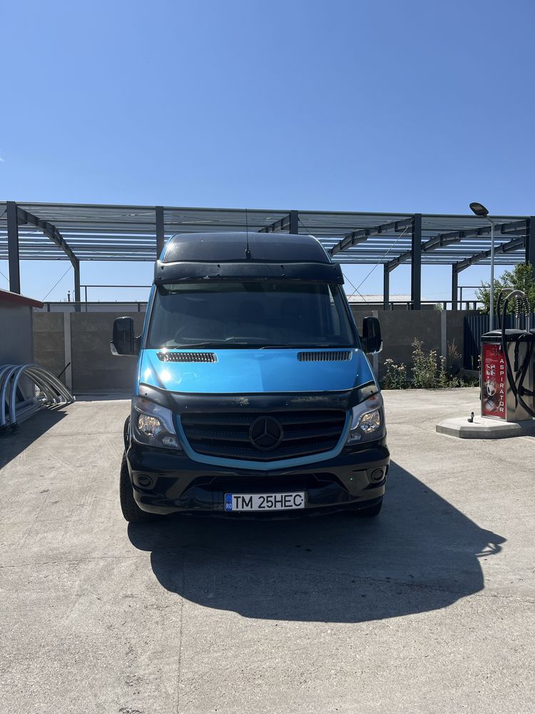 Vand sau schimb Mercedes Sprinter an 2010 înmatriculat volan dreapta