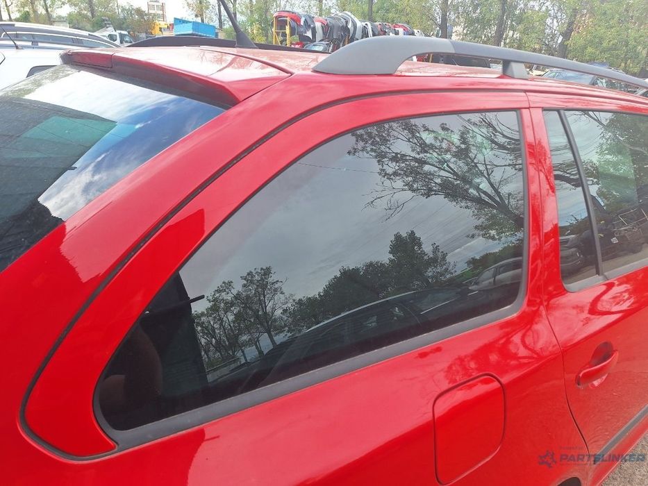 Geam lateral spate dreapta SKODA OCTAVIA II Combi 1Z5 2004 - 20132.0 TDI 16V BKD, CFHC, CLCB