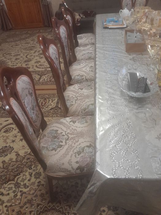 Диван-кресло ва Стол стуллар комплект сотилади
