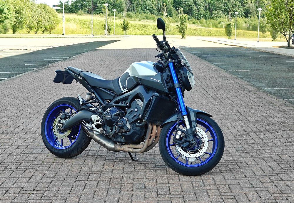 Vând Yamaha MT09 ABS