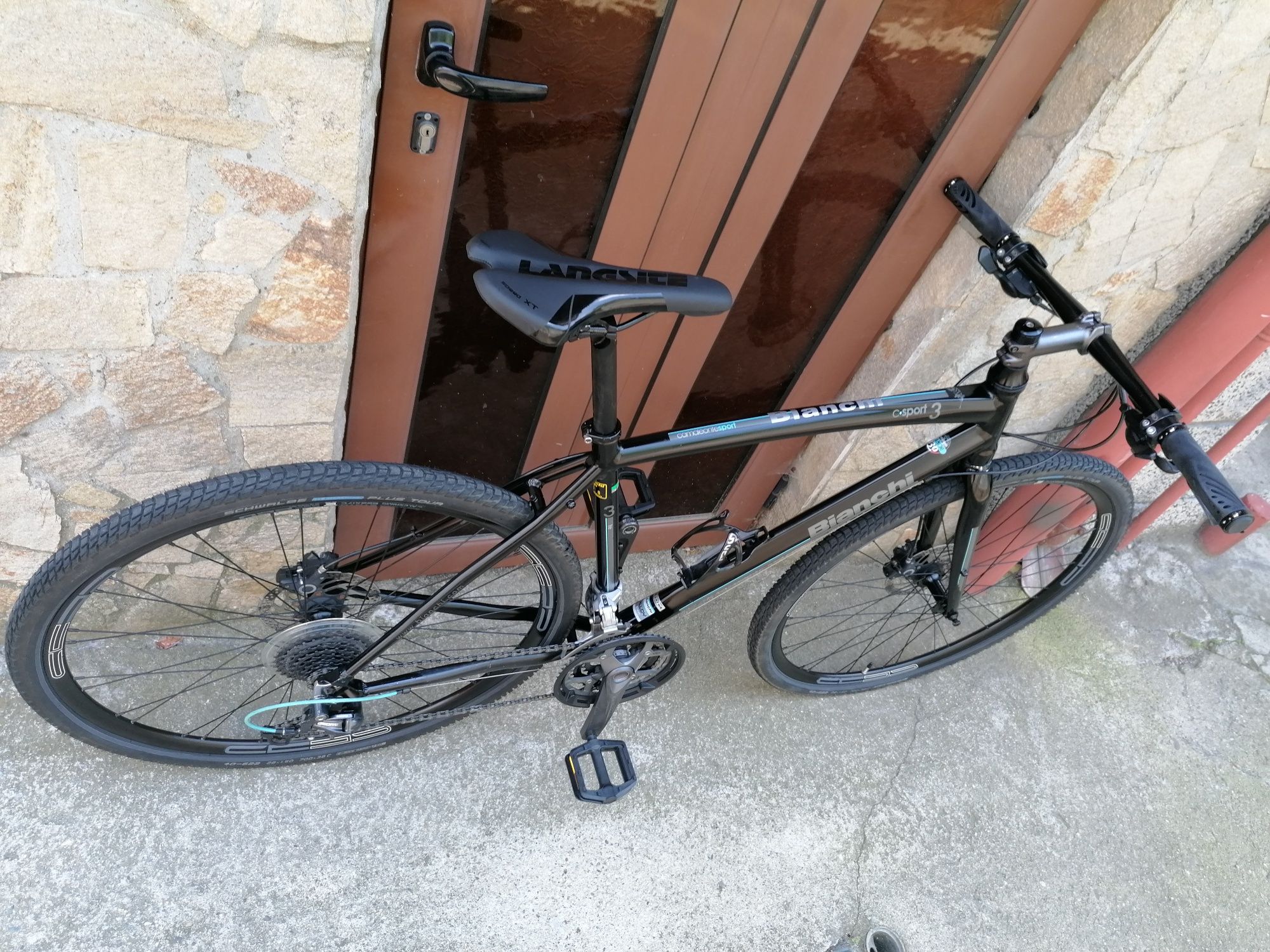 Bianchi Гравел Хибрид 28, Shimano Deore, Хидравлика