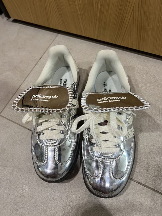 Маратонки Adidas& Wales Bonner