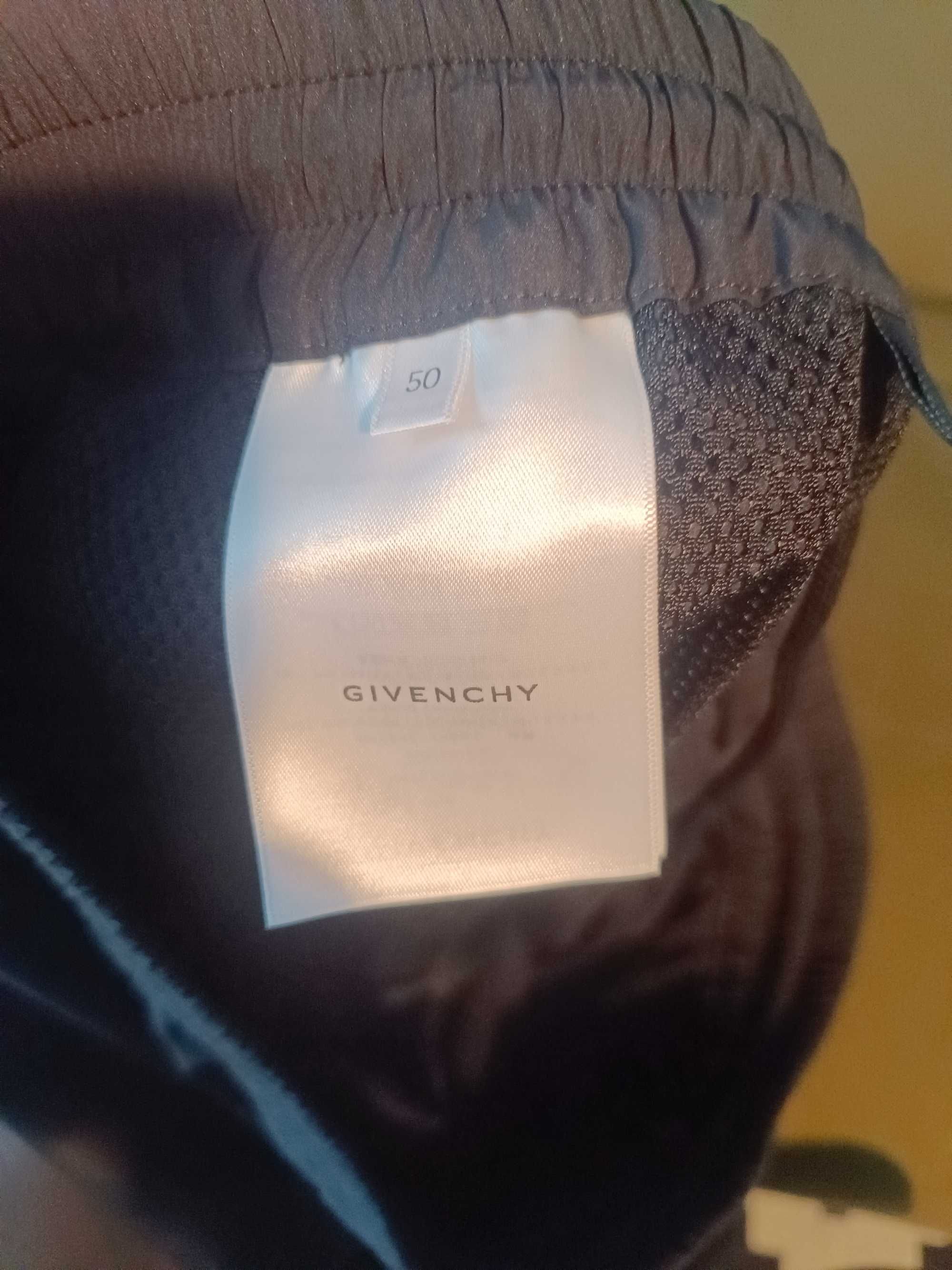 Pantaloni scurți Givenchy