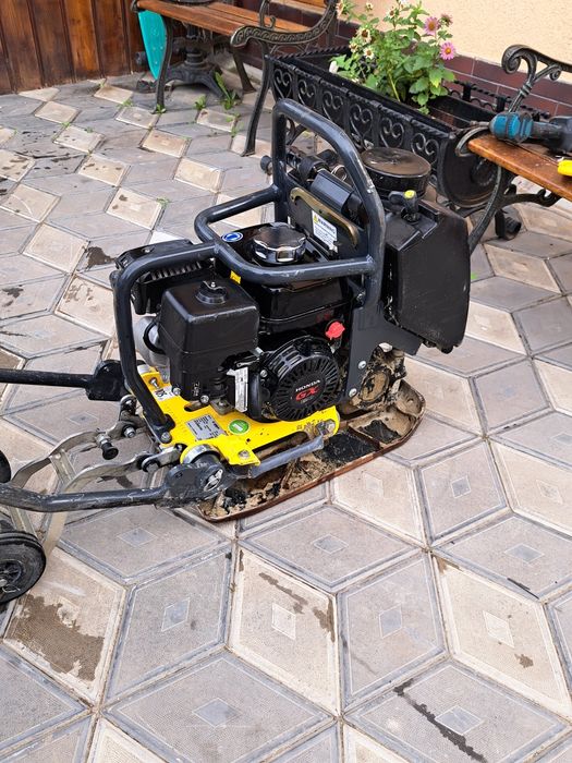Placa Compactoare Bomag 70 kg 2023