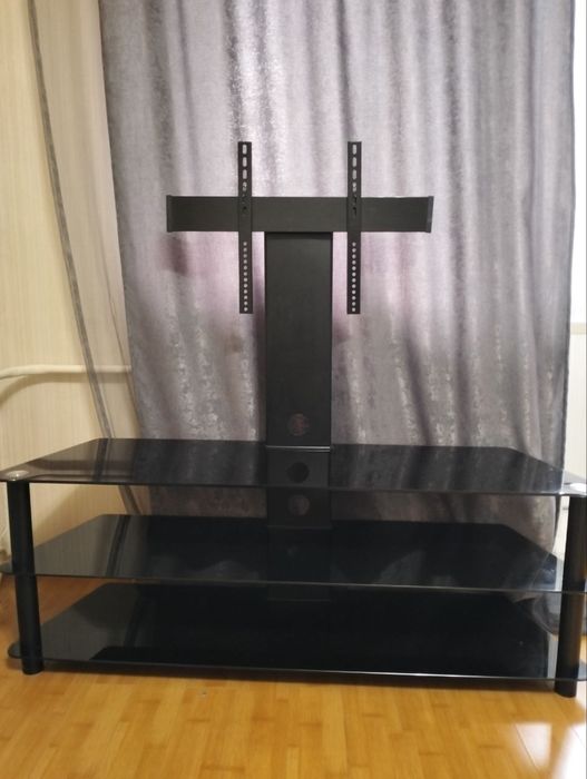 Тумба для TV с кронштейном