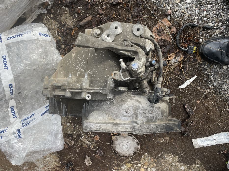 Ръчна скоростна кутия за opel vektra c 1.9 cdti 150 к с вектра ц
