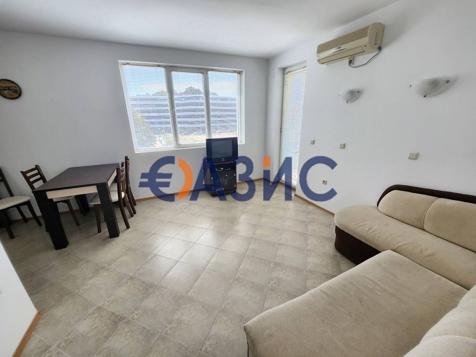Продава се Двустаен апартамент в к.к. Слънчев бряг - 75 кв.м за 800 €/кв.м - Снимка #5