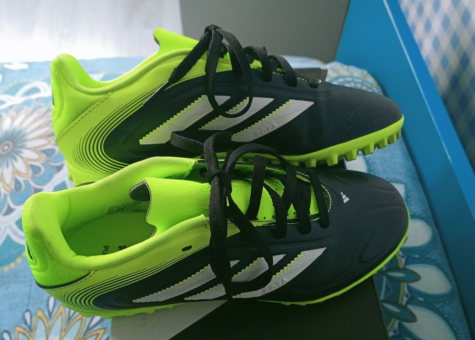 ДЕТСКИ ОБУВКИ ЗА ФУТБОЛ "adidas copa pure III club turf"