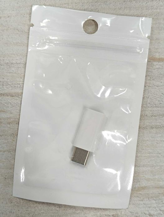 Переходник Apple Lightning — USB Type C для зарядки