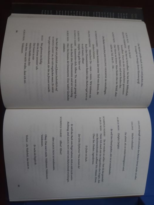 Vând carte Harry Potter lb. germană