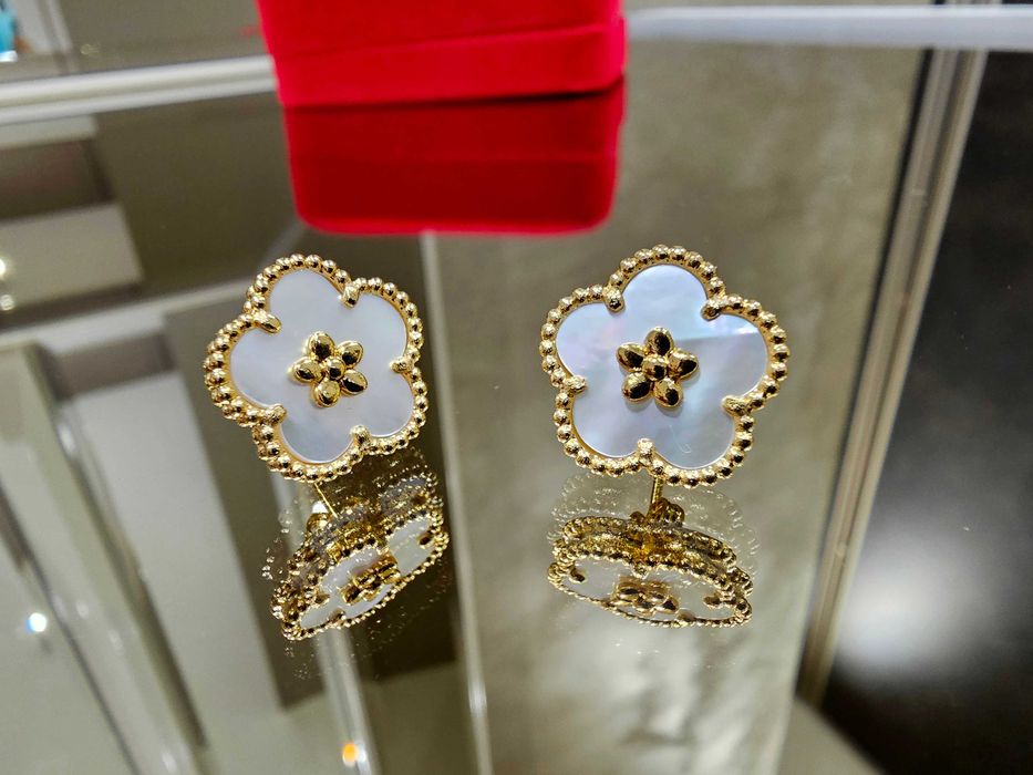Van Cleef & Arpels VCA Gold Mother of Pearl Lucky Spring Дамски Обеци