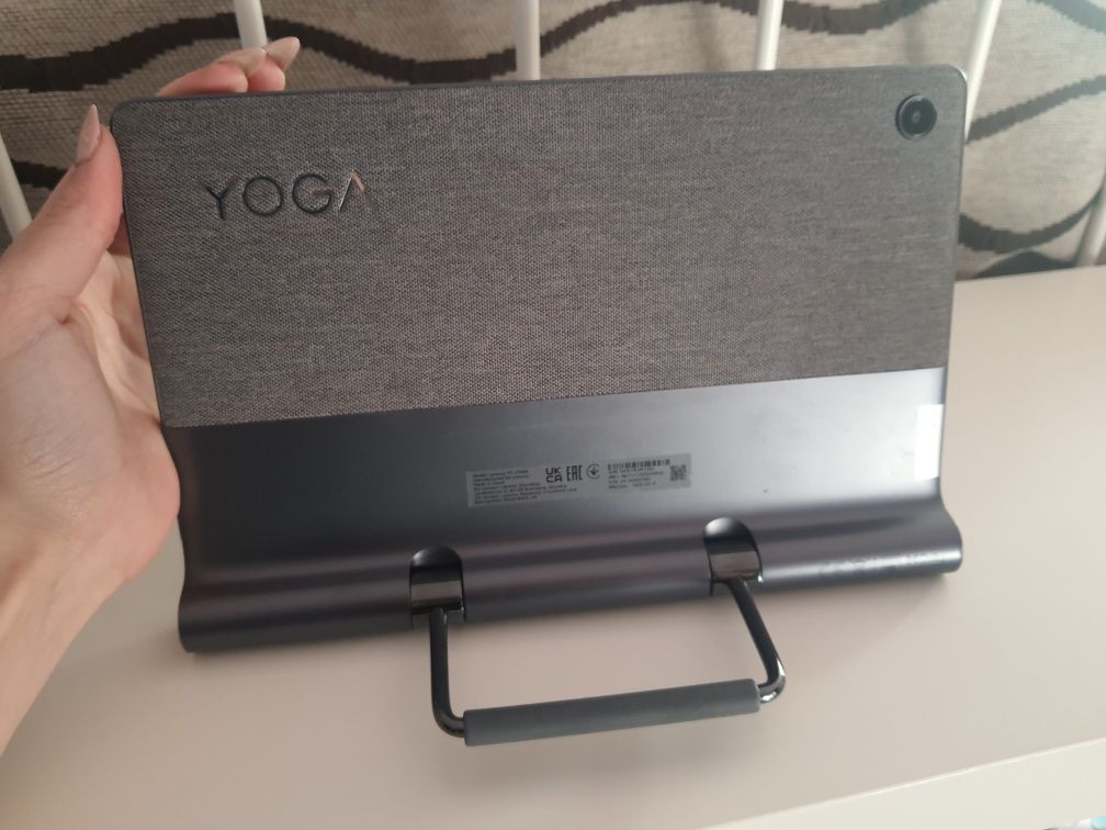 Lenovo

Yoga Tab 11